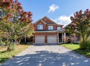 3886 Skyview St, Mississauga, ON L5M 8A4