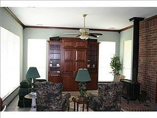 3rd image of 5101 Robin Hill Ln