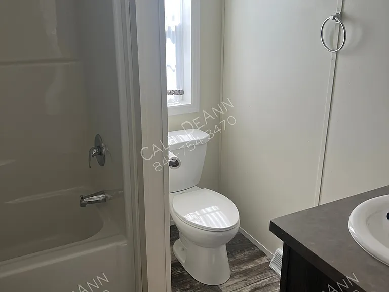 17 Greenwood Dr — Photo 7