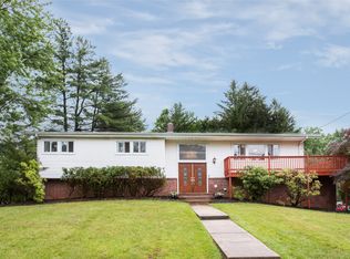 58 Stephenville Pkwy, Edison, NJ 08820