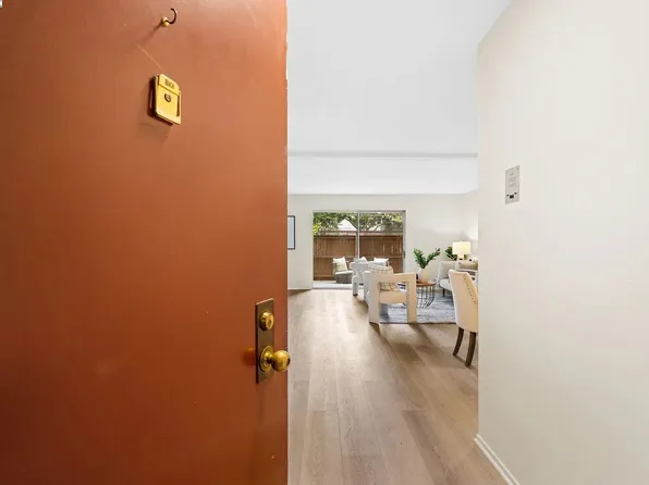 1327 Webster St APT B101, Alameda, CA 94501