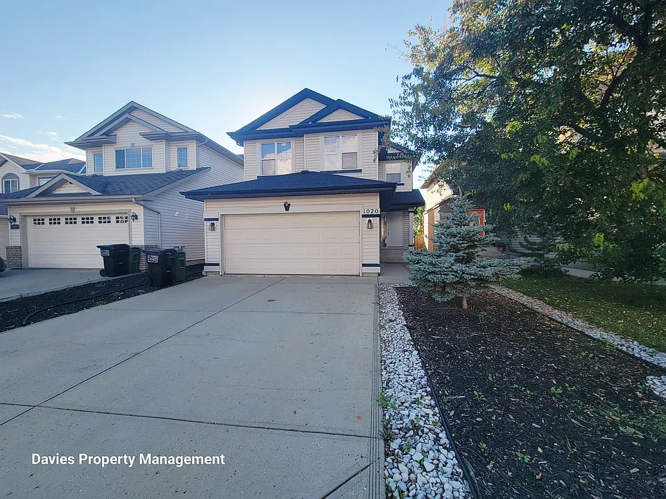 1020 118a St SW