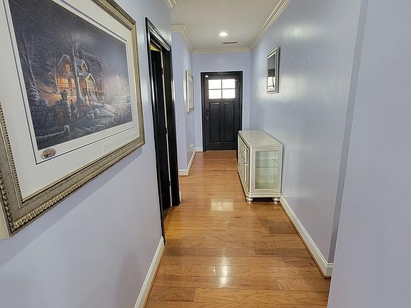 2nd image of 540 Nursery Rd