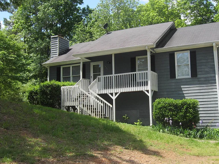 1673 Independence Dr — Photo 13