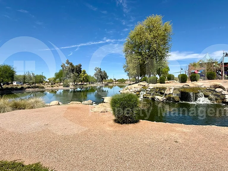 2901 N Daisy Dr — Photo 28