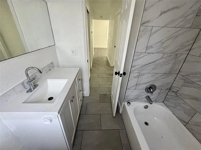 6619 S West Shore Blvd #A — Photo 13
