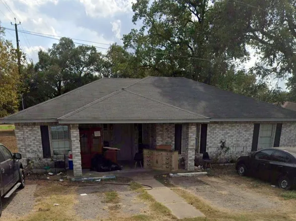 1525 Calvit St, Hempstead, TX 77445