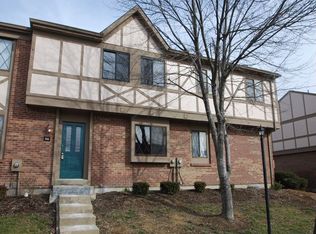 514 Halifax Cir, Cincinnati, OH 45244