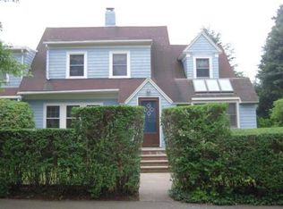 5 Preston Beach Rd, Marblehead, MA 01945