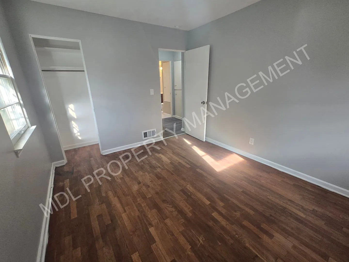 2-Bedroom House in Saginaw — Photo 3