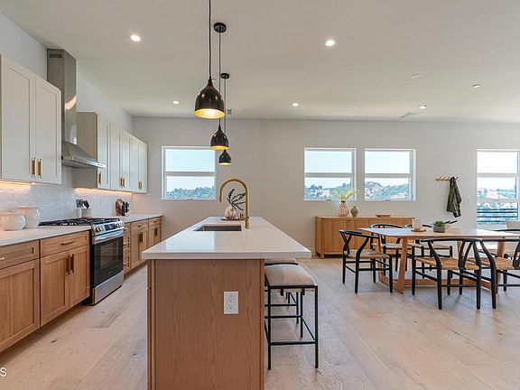 3rd image of 3874 W Point Dr