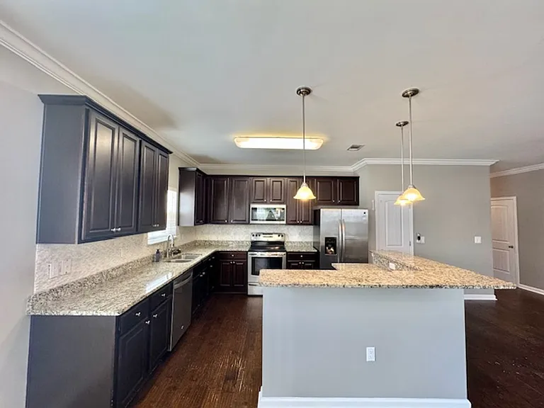 126 Farrah Ave — Photo 11