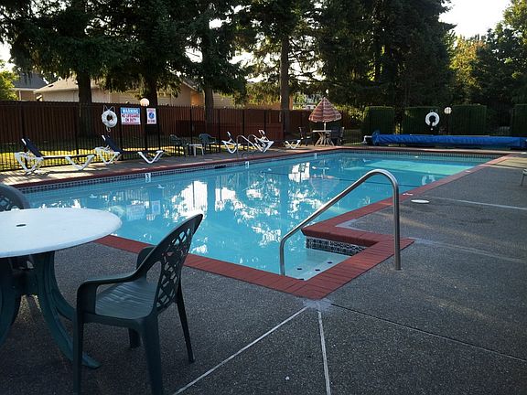 4th image of 7318 N Skyview Ln APT M202