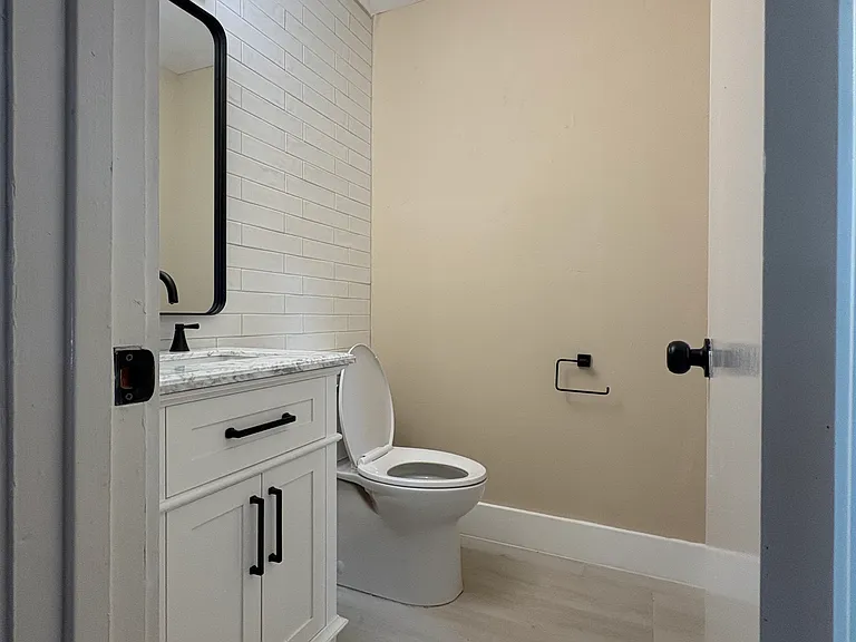 1411 Ansbury Dr — Photo 12