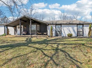320 Quails Hill Ct, Ballwin, MO 63011