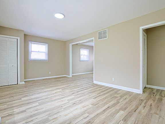 5th image of 107 Georgine St