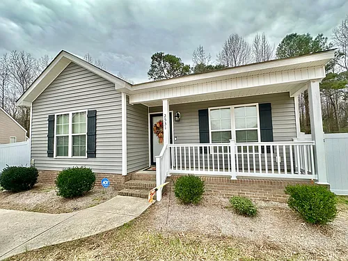 2531 Winding Creek Dr SW Photo 1
