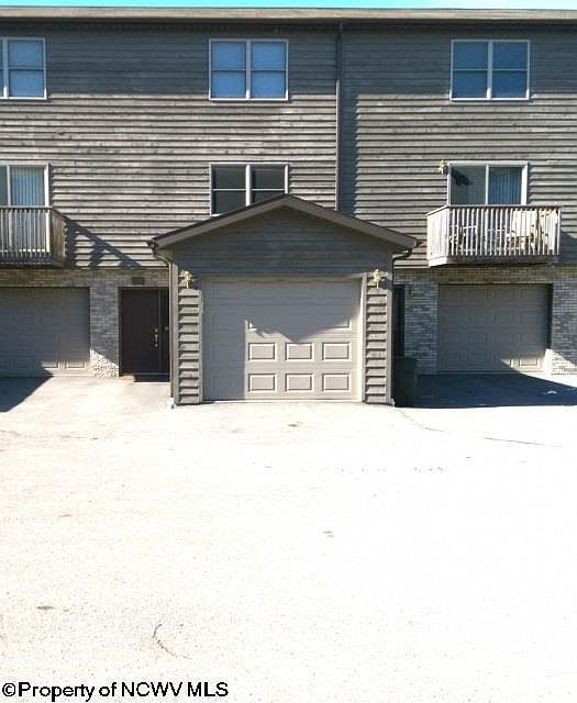1st image of 10 Silver Creek Dr