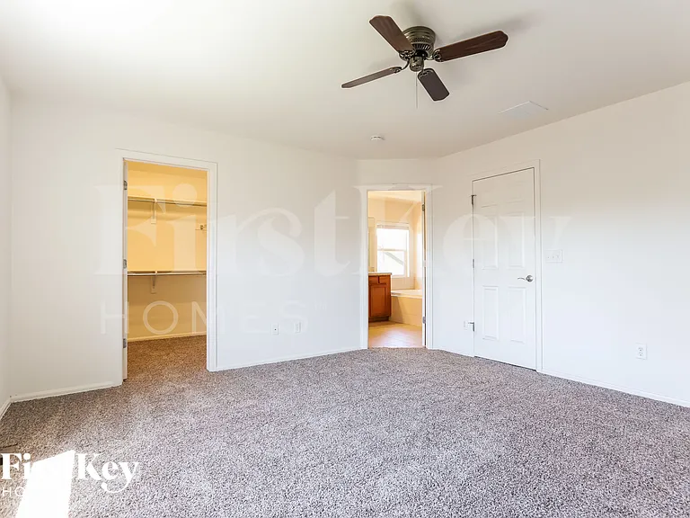 25028 E Canal Pl — Photo 10