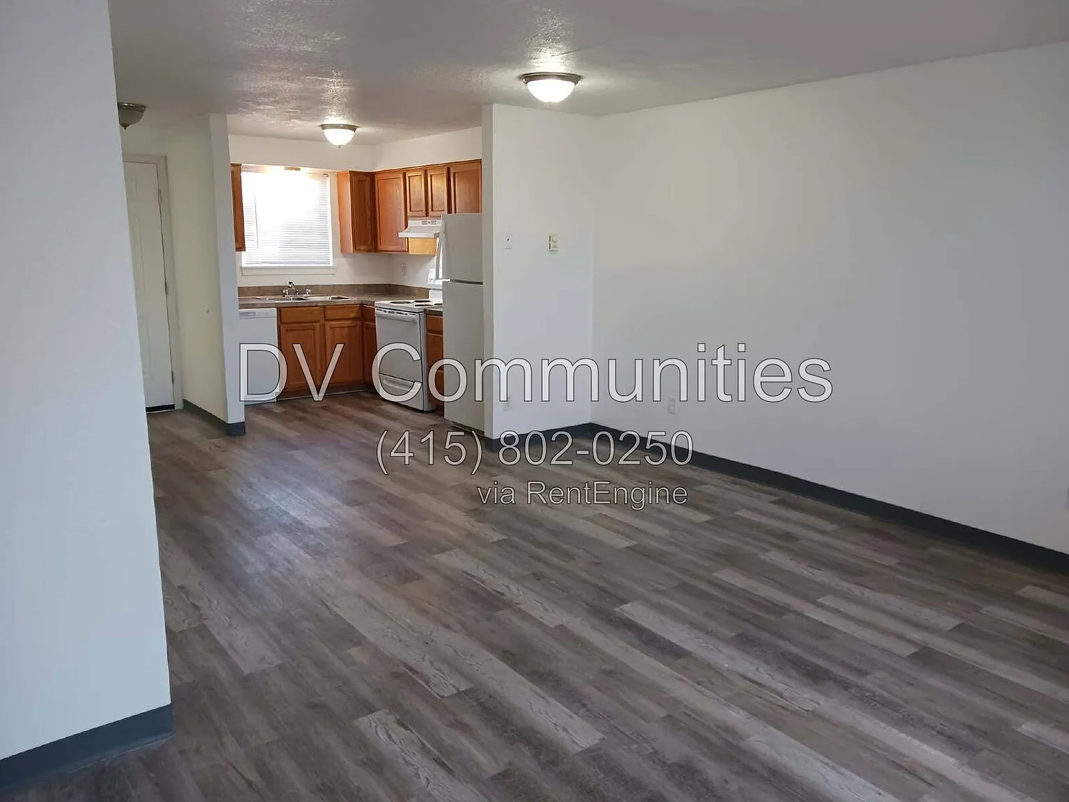 3 bed, 1.5 bath, 1000 sqft, $1,400 — Photo 1