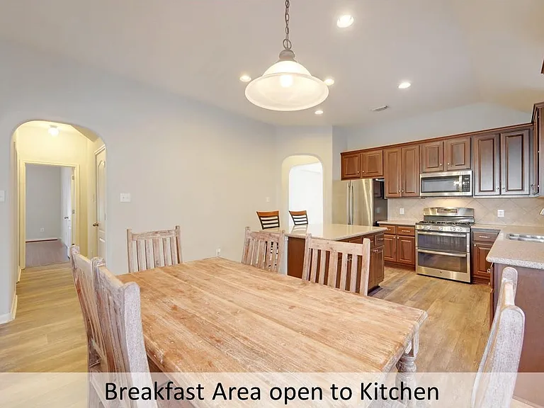 2605 Salorn Way — Photo 14