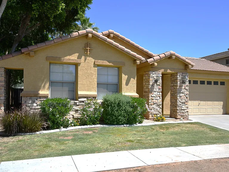5310 E Harmony Ave — Photo 1