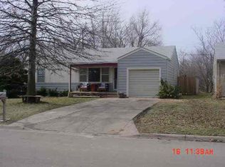 821 Fredrick Dr, El Dorado, KS 67042
