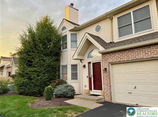 255 Ridings Cir, Macungie, PA 18062