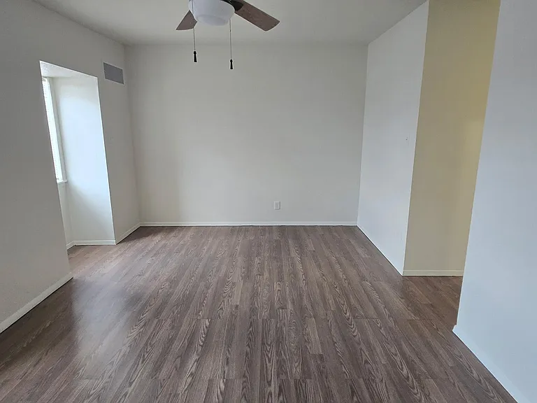 6713 Escondido Dr — Photo 8