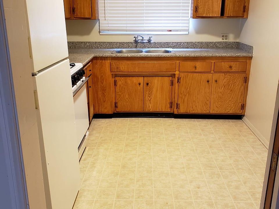 1st image of 207 S 3rd Ave #0