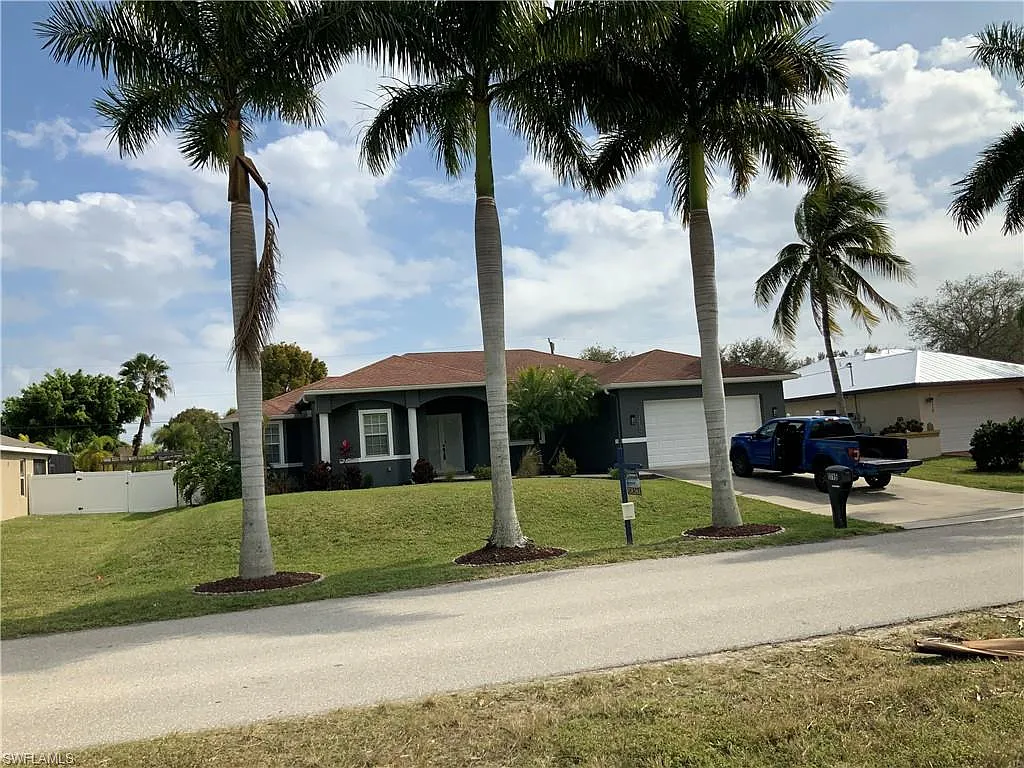 3 bed, 3.0 bath, 2205 sqft, $3,000 — Photo 4