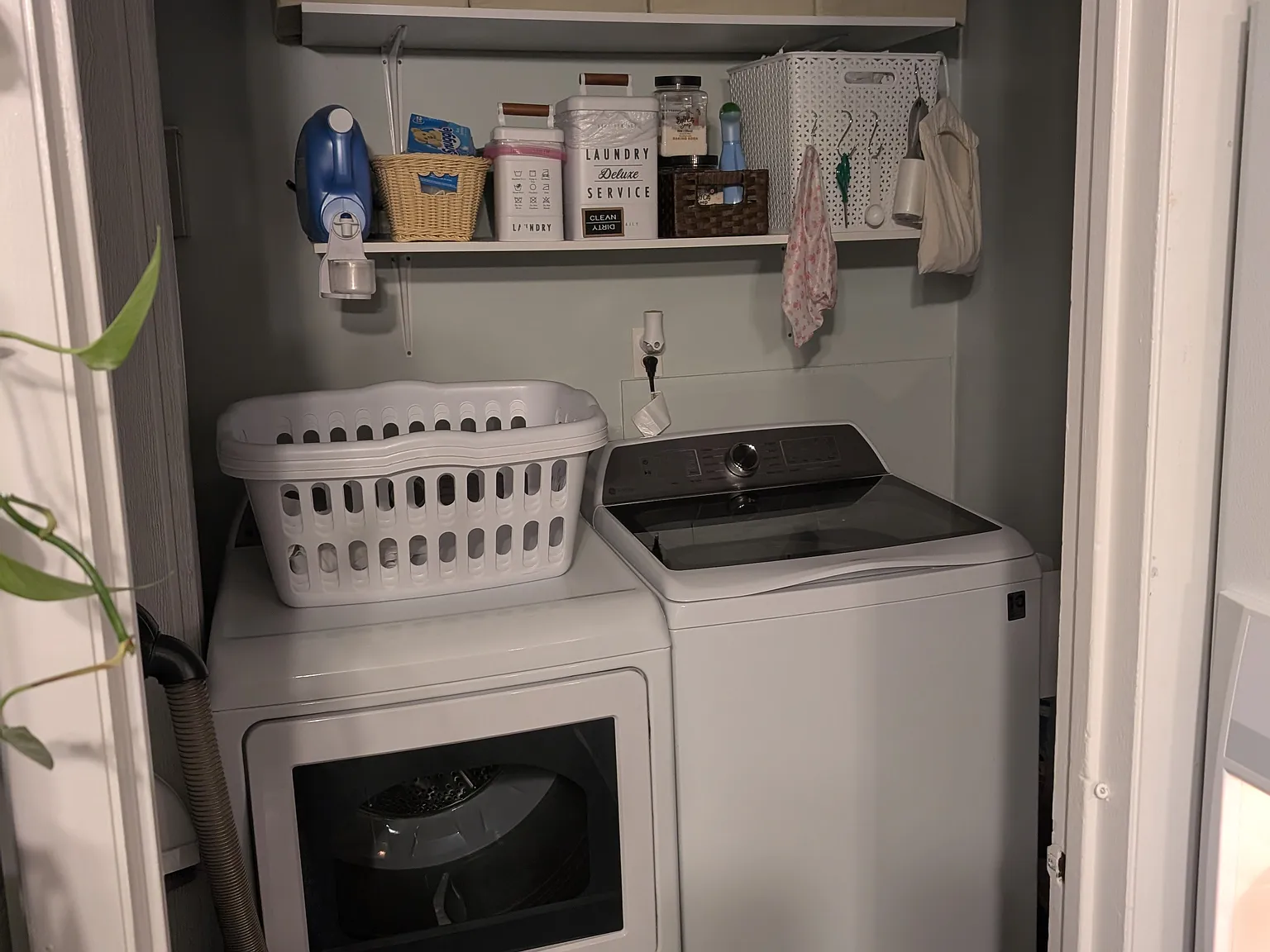2 bed, 1056 sqft, $1,200 — Photo 4