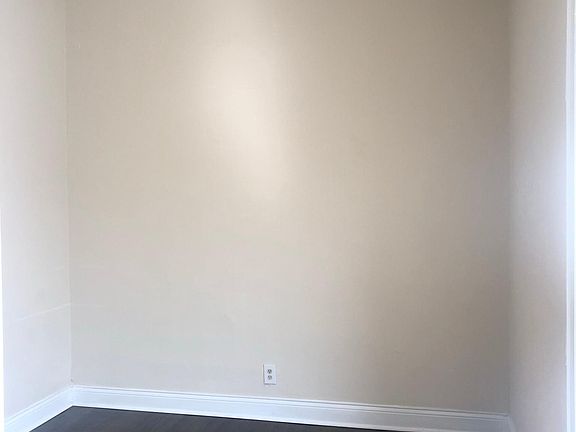 4th image of 5445 S Harper Ave