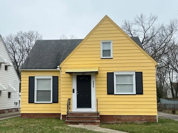 20710 Amherst Rd, Warrensville Heights, OH 44122