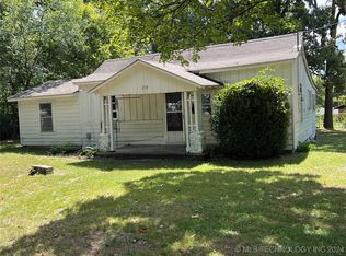 219 W Allen Rd, Tahlequah, OK 74464