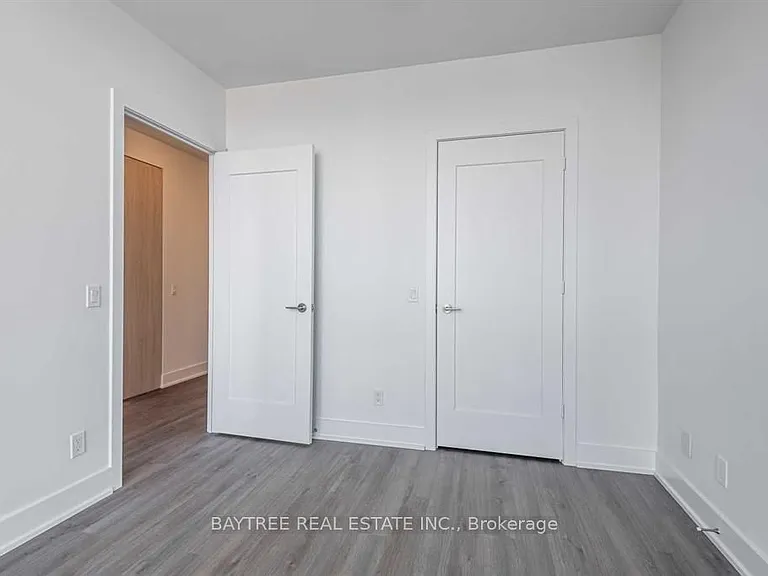1 Belsize Dr #522 — Photo 15