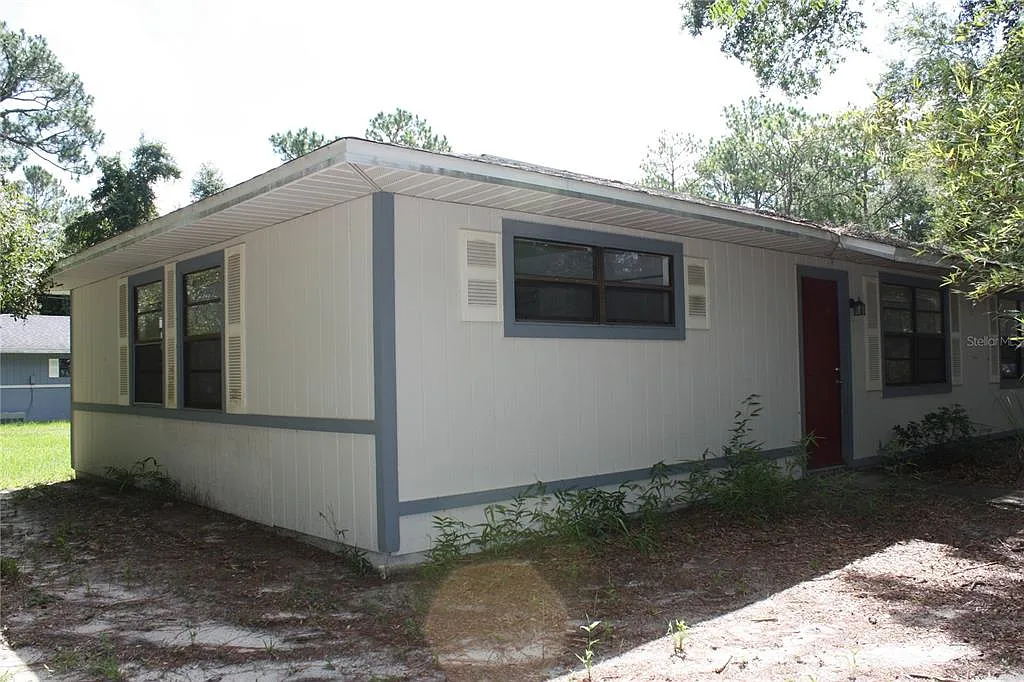 2 bed, 1.0 bath, 1536 sqft, $950 — Photo 1