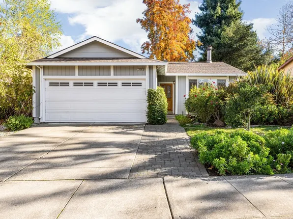 2498 Copperfield Drive, Santa Rosa, CA 95401