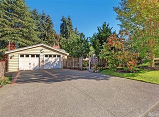 9818 38th Ave NE, Seattle, WA 98115