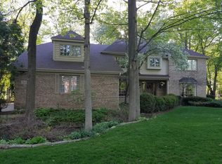 3602 Royal Fox Dr, St Charles, IL
