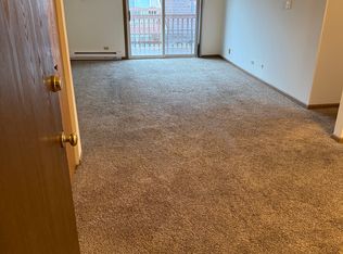 1810 Heatherway Ln APT 2C, New Lenox, IL 60451