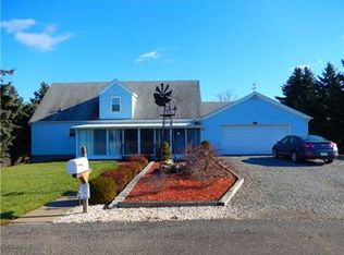 125 Fayetteville Rd, Oakdale, PA 15071