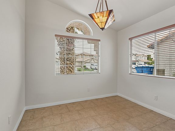 3rd image of 8411 Green Cedar Dr