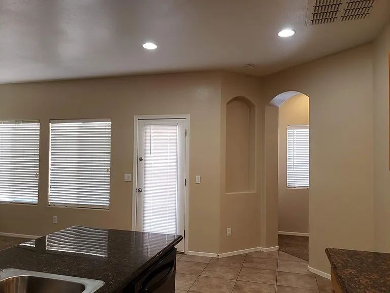 44714 W Alamendras St — Photo 10