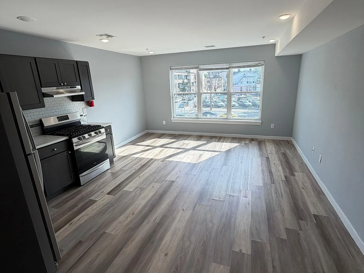 Studio, $1,636 — Photo 2
