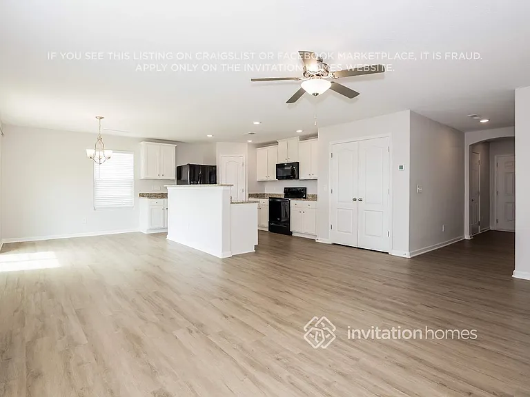 3915 Rosfield Dr — Photo 4