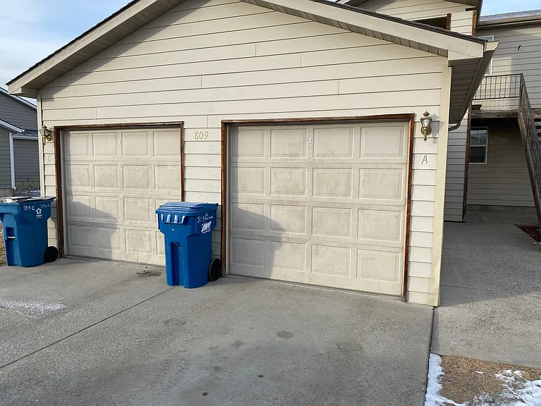 809 Mantle Dr #A-D — Photo 2