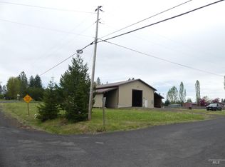 774 Pleasant Acre Dr, Weippe, ID 83553