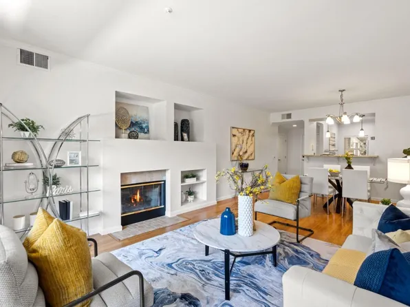 812 Swallowtail Ct, Brisbane, CA 94005