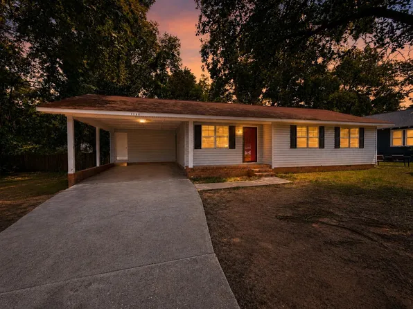 1789 W McIntosh Rd, Griffin, GA 30223